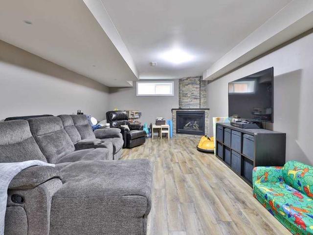 179 Kennard Ave, House detached with 3 bedrooms, 5 bathrooms and 8 parking in Toronto ON | Image 26