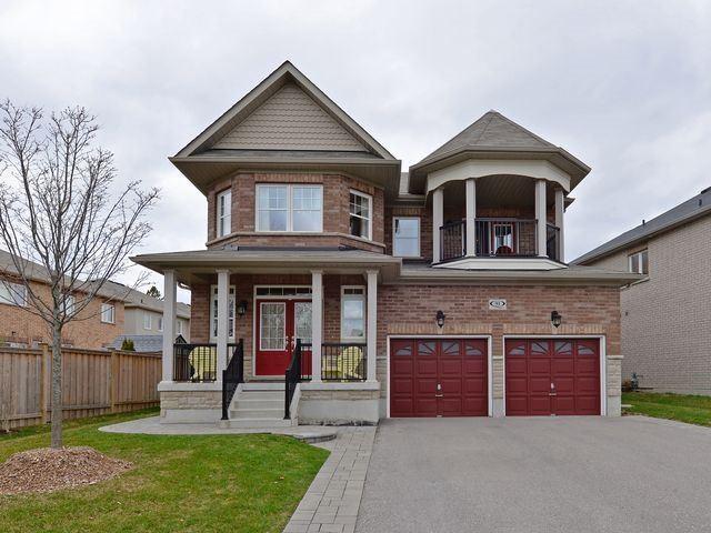 91 Kings Cres, House detached with 4 bedrooms, 3 bathrooms and 2 parking in Ajax ON | Image 1