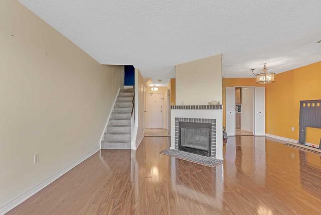 349 - 4001 Don Mills Rd, Condo with 2 bedrooms, 2 bathrooms and 1 parking in Toronto ON | Image 5