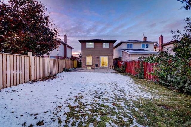 90 Newbridge Cres, House detached with 3 bedrooms, 3 bathrooms and 4 parking in Brampton ON | Image 20