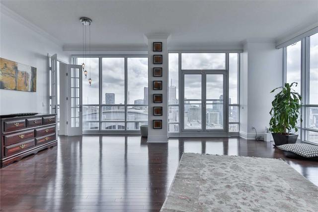 ph05 - 763 Bay St, Condo with 2 bedrooms, 3 bathrooms and 3 parking in Toronto ON | Image 38