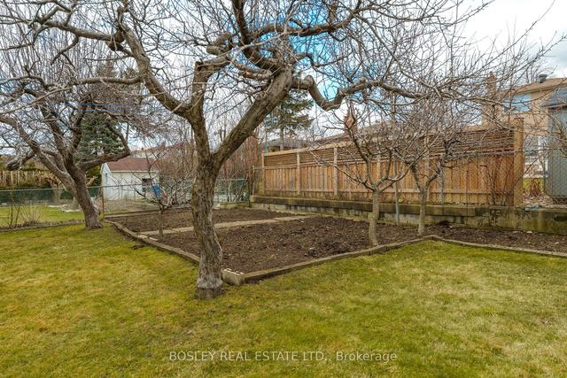 45 Ernest Ave, House detached with 3 bedrooms, 2 bathrooms and 4 parking in Toronto ON | Image 8
