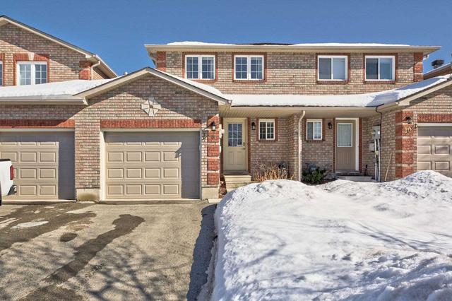 8 Tunbridge Rd, House attached with 3 bedrooms, 2 bathrooms and 3 parking in Barrie ON | Image 1