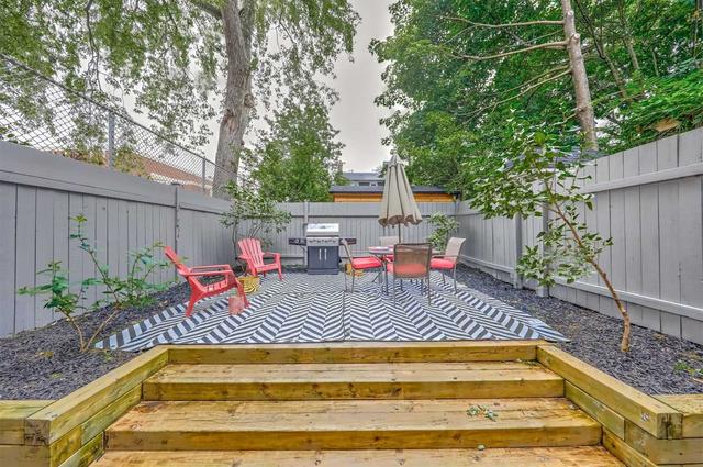 19 Deal Ave, House semidetached with 3 bedrooms, 2 bathrooms and 1 parking in Toronto ON | Image 10