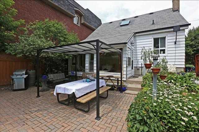 291 Horsham Ave, House detached with 3 bedrooms, 2 bathrooms and 3 parking in Toronto ON | Image 3