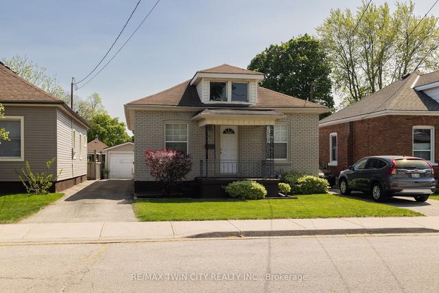 291 Marlborough St, House detached with 3 bedrooms, 1 bathrooms and 6 parking in Brantford ON | Image 13