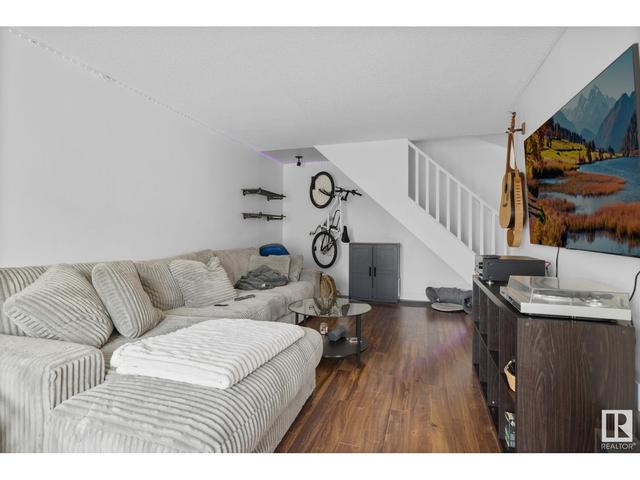 210 - 11429 124 St Nw, Condo with 2 bedrooms, 1 bathrooms and null parking in Edmonton AB | Image 12