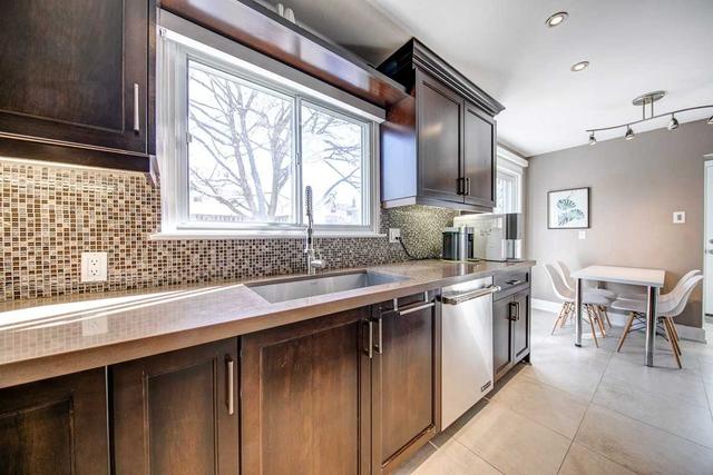 17 Shady Lane Cres, House detached with 4 bedrooms, 3 bathrooms and 3 parking in Markham ON | Image 7