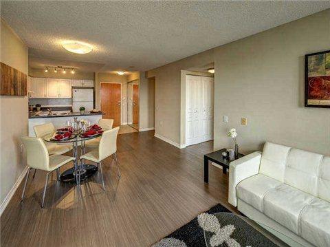 809 - 9017 Leslie St, Condo with 2 bedrooms, 2 bathrooms and 2 parking in Richmond Hill ON | Image 10