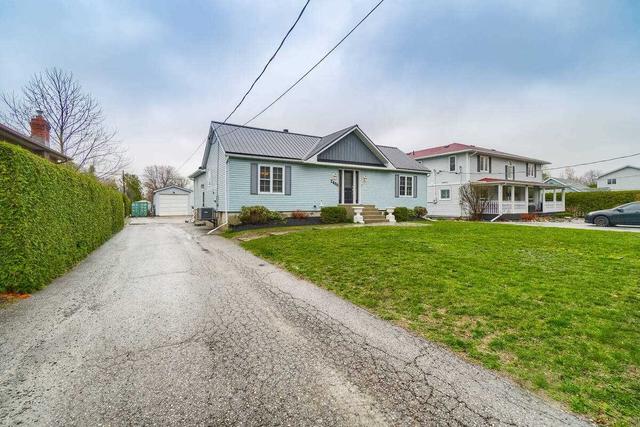 2400 Rundle Rd, House detached with 2 bedrooms, 2 bathrooms and 12 parking in Clarington ON | Image 1
