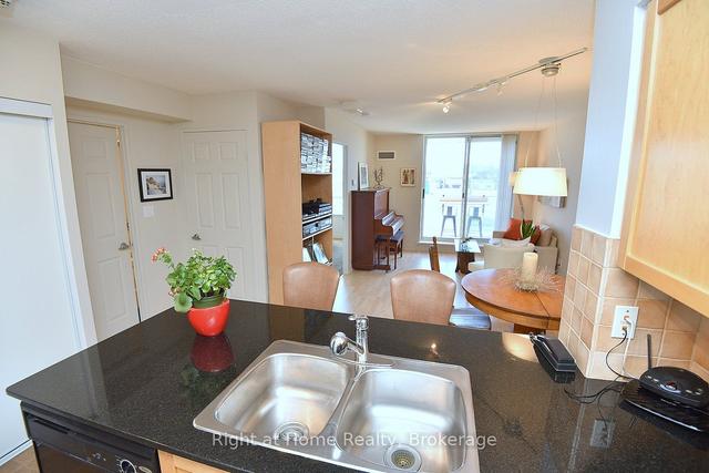 403 - 1369 Bloor St W, Condo with 1 bedrooms, 1 bathrooms and 1 parking in Toronto ON | Image 14