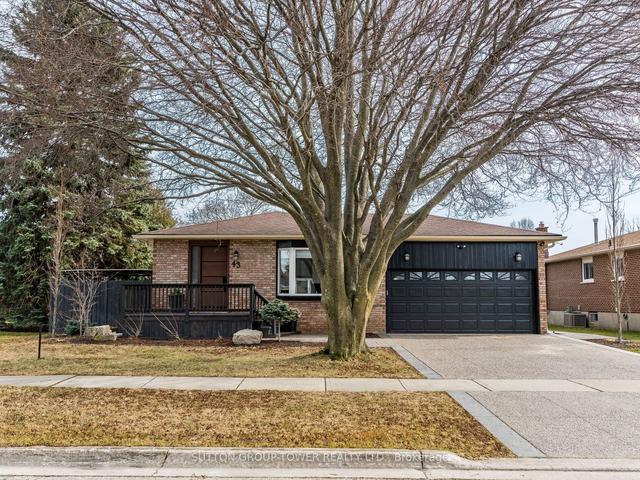 43 Milverton Clse, House detached with 3 bedrooms, 2 bathrooms and 4 parking in Hamilton ON | Image 1