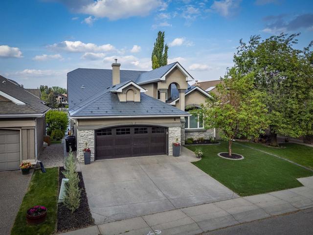 6 Mckenzie Lake Place Se, House detached with 4 bedrooms, 2 bathrooms and 4 parking in Calgary AB | Image 2