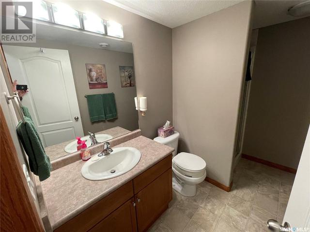 3322 37th Street W, House detached with 4 bedrooms, 3 bathrooms and null parking in Saskatoon SK | Image 22