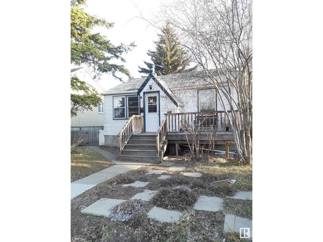 10830 68 Av Nw, House detached with 2 bedrooms, 2 bathrooms and null parking in Edmonton AB | Card Image
