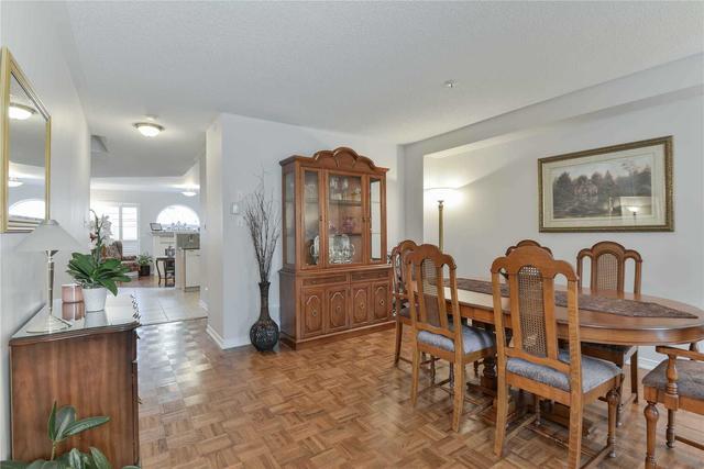 186 Hawkview Blvd, House attached with 3 bedrooms, 3 bathrooms and 3 parking in Vaughan ON | Image 17