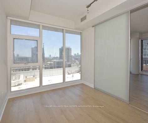 1804 - 220 Victoria St, Condo with 2 bedrooms, 2 bathrooms and 0 parking in Toronto ON | Image 3