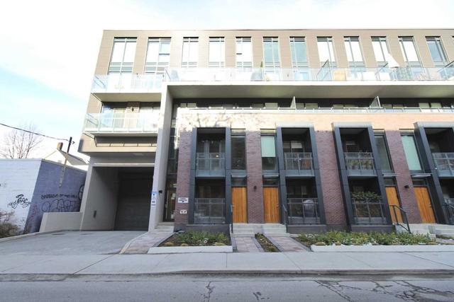 th-104 - 90 Niagara St S, Townhouse with 2 bedrooms, 2 bathrooms and 1 parking in Toronto ON | Image 1