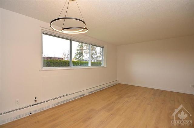 114 - 1505 Baseline Road, Condo with 2 bedrooms, 1 bathrooms and 1 parking in Ottawa ON | Image 10