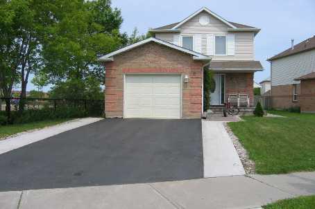 81 Timberlane Dr, House detached with 3 bedrooms, 3 bathrooms and 2 parking in Brampton ON | Image 1