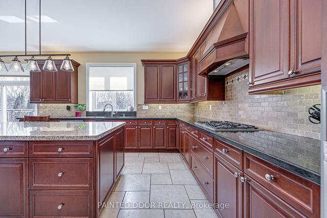 109 Huronia Rd, House detached with 5 bedrooms, 4 bathrooms and 11 parking in Barrie ON | Image 4