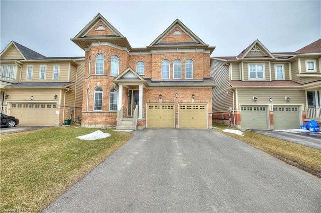 18 White Ash Rd, House detached with 5 bedrooms, 4 bathrooms and 6 parking in Thorold ON | Image 12