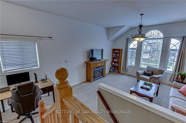 853 Mapleridge St, House detached with 3 bedrooms, 3 bathrooms and 4 parking in London ON | Image 5