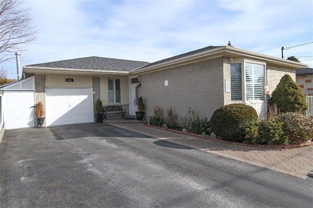 832 Vicki Dr, House detached with 3 bedrooms, 2 bathrooms and 6 parking in Pickering ON | Image 1