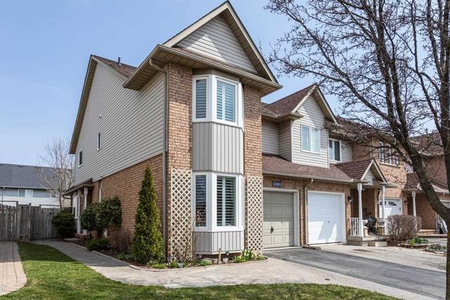 1281 Walkers Line, House attached with 3 bedrooms, 3 bathrooms and 4 parking in Burlington ON | Image 34