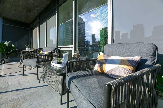 905 - 205 Frederick St, Condo with 2 bedrooms, 3 bathrooms and 2 parking in Toronto ON | Image 6
