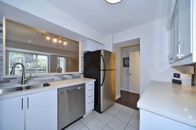 1212 - 5 Everson Dr, Townhouse with 2 bedrooms, 2 bathrooms and 1 parking in Toronto ON | Image 9