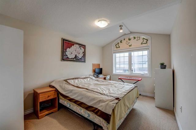 75 Mussen St, House attached with 3 bedrooms, 3 bathrooms and 2 parking in Guelph ON | Image 21
