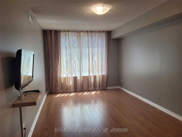 404 - 850 Steeles Ave W, Condo with 2 bedrooms, 2 bathrooms and 1 parking in Vaughan ON | Image 7