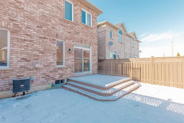 47 Percy Gate, House semidetached with 3 bedrooms, 4 bathrooms and 3 parking in Brampton ON | Image 35