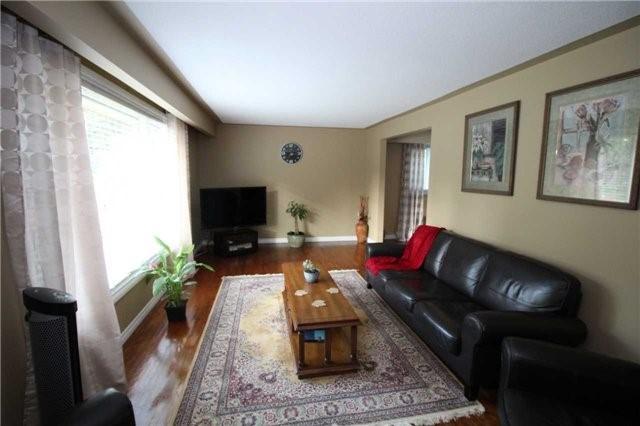 162 Norton Ave, House detached with 3 bedrooms, 2 bathrooms and 6 parking in London ON | Image 7