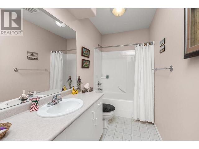 2264 Shannon Hills Drive, House detached with 3 bedrooms, 3 bathrooms and 4 parking in West Kelowna BC | Image 30