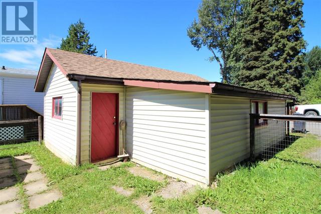 3322 5th Street, House detached with 3 bedrooms, 1 bathrooms and null parking in Houston BC | Image 31