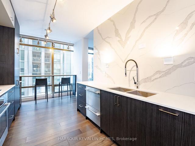 3003 - 18 Yorkville Ave, Condo with 2 bedrooms, 2 bathrooms and 1 parking in Toronto ON | Image 28