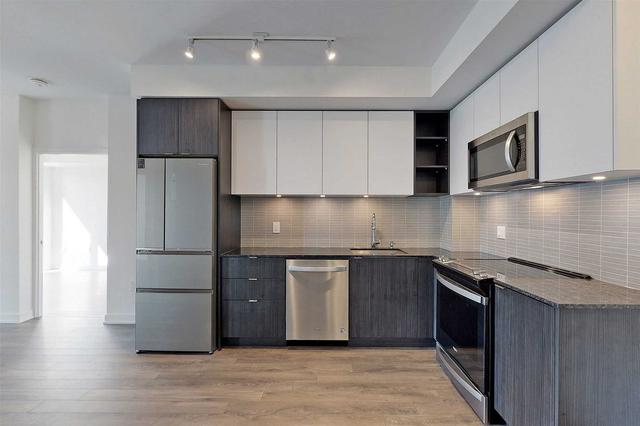 1007 - 100 Eagle Rock Way, Condo with 2 bedrooms, 2 bathrooms and 1 parking in Vaughan ON | Image 2