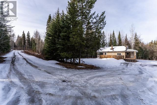 6464 Giscome Road, House detached with 4 bedrooms, 2 bathrooms and null parking in Prince George BC | Image 22