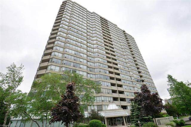 601 - 400 Webb Drive, House attached with 2 bedrooms, 1 bathrooms and 1 parking in Mississauga ON | Image 1