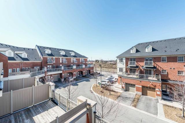 32 - 2510 Countryside Dr, Townhouse with 3 bedrooms, 4 bathrooms and 2 parking in Brampton ON | Image 14