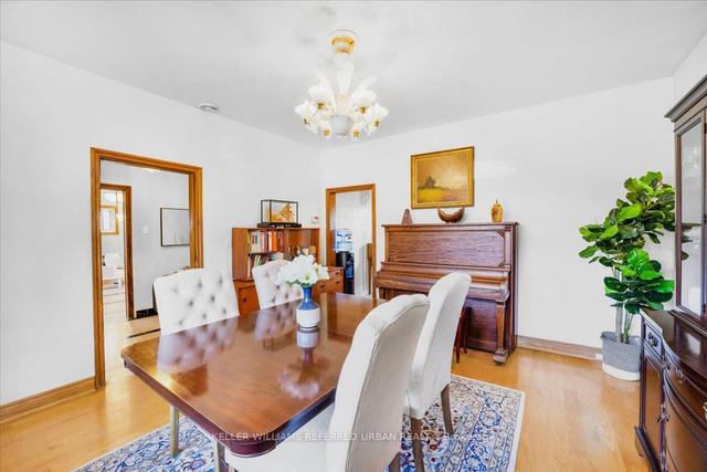 2 Northcliffe Blvd, House detached with 4 bedrooms, 3 bathrooms and 4 parking in Toronto ON | Image 7