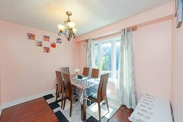 2 Myrtle Crt, House detached with 3 bedrooms, 4 bathrooms and 4 parking in Brampton ON | Image 13