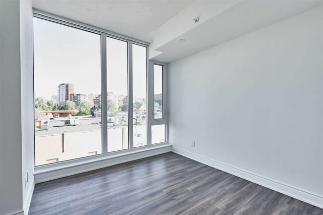 205 - 9618 Yonge St, Condo with 2 bedrooms, 2 bathrooms and 2 parking in Richmond Hill ON | Image 5
