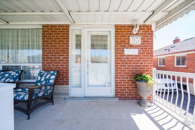 106 Snowood Crt, House semidetached with 3 bedrooms, 2 bathrooms and 8 parking in Toronto ON | Image 23