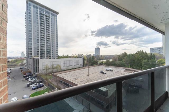 606 - 4 Lisa St W, Condo with 2 bedrooms, 1 bathrooms and 1 parking in Brampton ON | Image 27