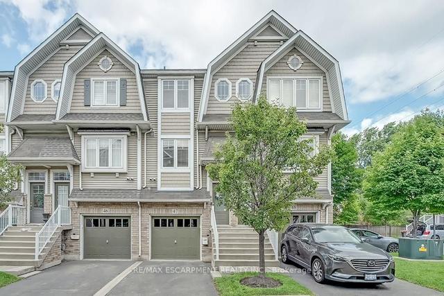 47 - 337 Beach Blvd, Townhouse with 2 bedrooms, 2 bathrooms and 2 parking in Hamilton ON | Image 1