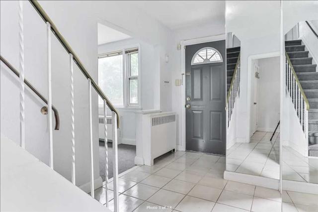 54 Fairholme Ave, House detached with 3 bedrooms, 2 bathrooms and 3 parking in Toronto ON | Image 5