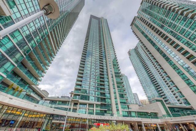 2205 - 18 Harbour St, Condo with 2 bedrooms, 2 bathrooms and 1 parking in Toronto ON | Image 7
